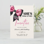 Chic Black & Pink Bow 30th Birthday Invitation Einladung (Stehend Vorderseite)