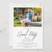 Chic Black Script Graduate Zwei-Foto-Abschluss Einladung (Rückseite)