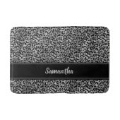 Chic Black Silver Grey Leopard Print Personalisier Badematte (Vorderseite)