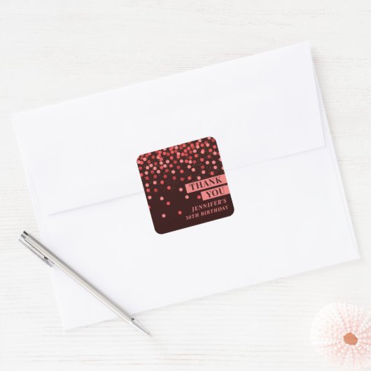 Chic Black und Red Confetti Danke, Sticker (Umschlag)
