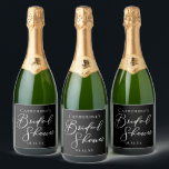 Chic Black White Bridal Shower Personalized Schaumweinetikett<br><div class="desc">This elegant black bridal shower champagne bottle label features beautiful white typography for an evening party in the winter. Minimalist script is a modern trend for a contemporary bride.</div>