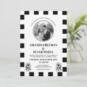 Chic Black & White Foto Einladung (Stehend Vorderseite)