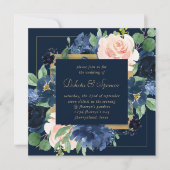 Chic Blooms | Dunkles Navy Blue und Blush Kranz Einladung (Vorderseite)