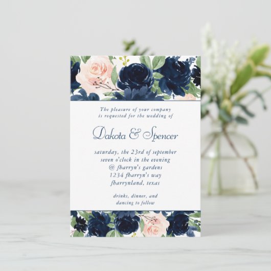 Chic Blooms | Navy Blue and Blush Pink Garland Einladung (Stehend Vorderseite)