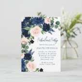 Chic Blooms | Navy Blue and Blush Pink Kranz Einladung (Stehend Vorderseite)