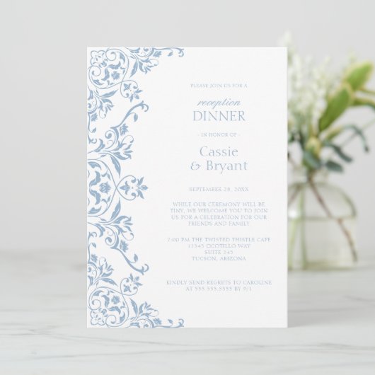 Chic Blue and White Wedeption Dinner Einladung (Stehend Vorderseite)