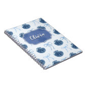 Chic Blue Coastal Shells and Bows Personalized Notizblock (Rechte Seite)