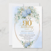 Chic Blue Floral Eucalyptus Gold 90th Birthday Einladung (Vorderseite)