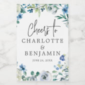 Chic Blue Floral Garden Wedding Custom Mini Weinetikett (Einzelnes Label)