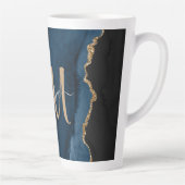 Chic Blue Gold Glitzer Agate Marble Monogram Milchtasse (Rechts)