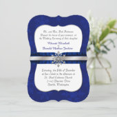 Chic Blue Jeweled Snowflake Wedding Einladung (Stehend Vorderseite)