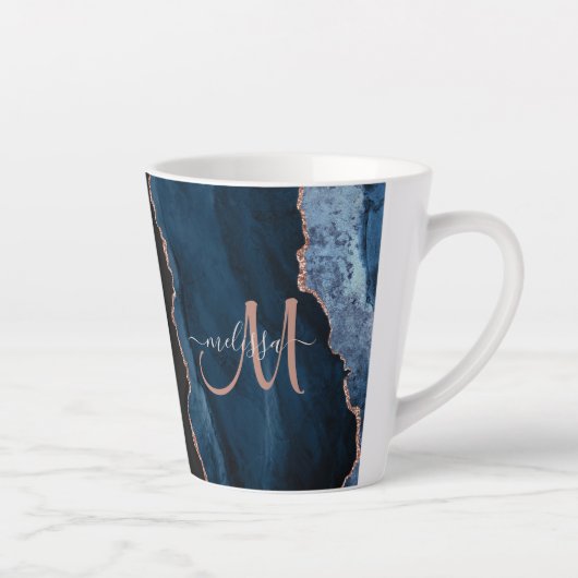 Chic Blue Rose Gold Agate Custom Script Monogram Milchtasse (Rechts)