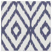 Chic blue und white ikat tribal diamond pattern