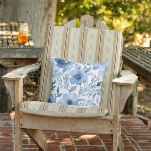 Chic Blue Watercolor Floral Kissen