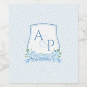 Chic Blue White Hydrangea Monogram Wedding Wappen Weinetikett (Einzelnes Label)
