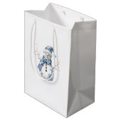 Chic Blue White Snowman Weihnachten Mittlere Geschenktüte (Rückseite Schrägansicht)