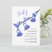 Chic Bluebell Blume Blossom 60. Geburtstag Einladung (Stehend Vorderseite)