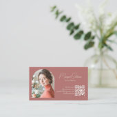 Chic Blume Eleganter einfacher QR-Code Visitenkarte (Stehend Vorderseite)