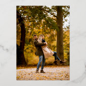 Chic Blumenrahmen Marineblau elegantes HochzeitsFo Folieneinladung (Rückseite)