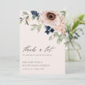 Chic Blush Navy Anemone Floral Watercolor Hochzeit Dankeskarte (Stehend Vorderseite)