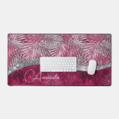 Chic blush pink fuchsia Glitzer Blätter monogramm Schreibtischunterlage (Tastatur & Maus)