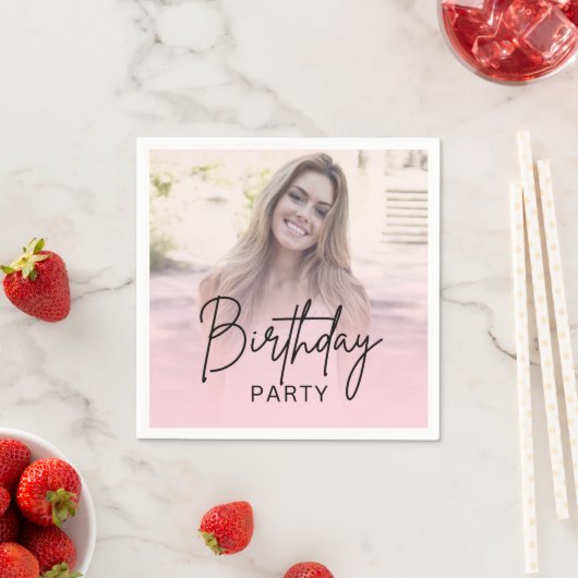 Chic Blush Pink Gradient Photo Birthday Serviette (Beispiel)