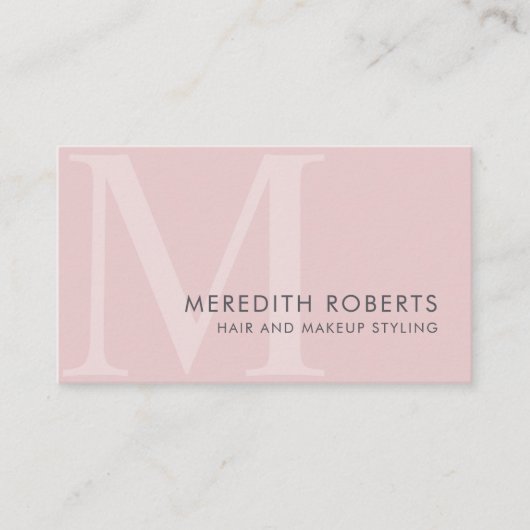 Chic Blush Pink Monogram Initial M Haarmakeup Visitenkarte (Vorderseite)