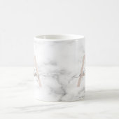 Chic Blush Pink White Marble Script Name Monogram Kaffeetasse (Mittel)