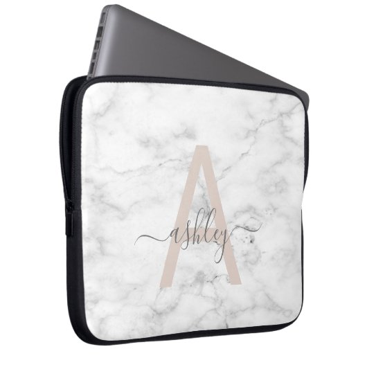 Chic Blush Pink White Marble Script Name Monogram Laptopschutzhülle (Vorne Rechts)