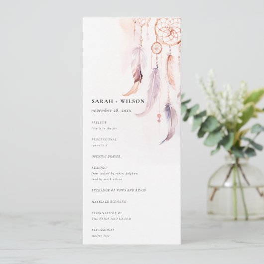 Chic Boho Feather Dreamcatcher Wedding Program Einladung (Stehend Vorderseite)