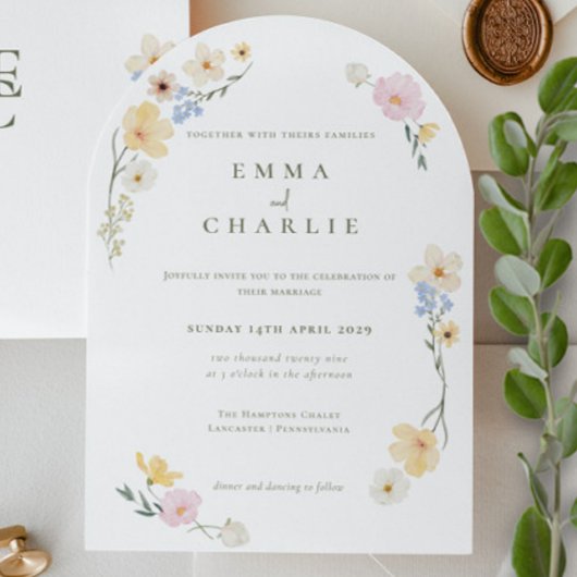 Chic Boho Pastel Wildblumen Frühjahrssommer Hochze Einladung