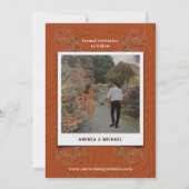 Chic Boho Terracotta Rust Burnt Orange Retro Foto Einladung (Rückseite)