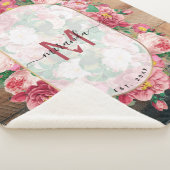 Chic Botanical Vintag Wreath Monogram Wood Sherpadecke (3/4)