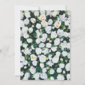 Chic botanische Blüten Weiße Rosen Blumenzehen Einladung (Rückseite)