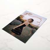 Chic Bow Modern Typography Photo Graduation Gold Folieneinladung (Gedreht)