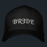 Chic Bride niedliche Hochzeit schwarz-weiß Bestickte Baseballkappe<br><div class="desc">Chic Bride White text niedliche Hochzeit bestickt Baseball Cap Erhältlich in vielen Farben und Optionen</div>
