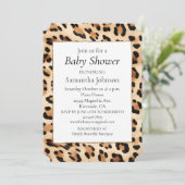 Chic Brown Cream Leopard Print Einladung (Stehend Vorderseite)