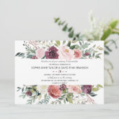 Chic Burgundy Blush Bloral Wreath Wedding Einladung (Stehend Vorderseite)