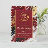 Chic Burgundy Gold Agate Marble Modern Wedding  Save The Date (Stehend Vorderseite)