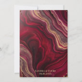 Chic Burgundy Gold Agate Marble Moderne Hochzeit Einladung (Rückseite)