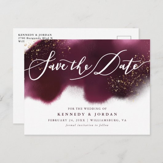Chic Burgundy Gold Glitzer Wedding Save the Date Ankündigungspostkarte (Vorne/Hinten)