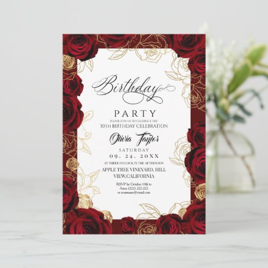 Chic Burgundy Gold Rose Birthday Invitation Einladung (Stehend Vorderseite)
