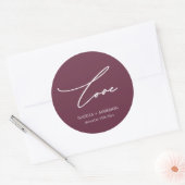 Chic Burgundy Liebe Schriftzug mit Namen Hochzeit Runder Aufkleber (Umschlag)