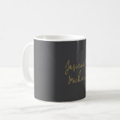 Chic Calligraphy Couple Names Gray & Gold Kaffeetasse (Vorderseite Links)