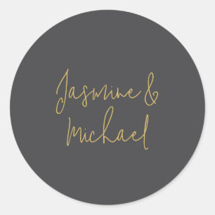 Chic Calligraphy Couple Names Gray & Gold Runder Aufkleber
