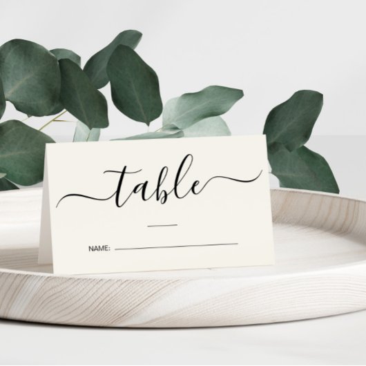 Chic Calligraphy Script Cream Wedding Tischnummer Platzkarte