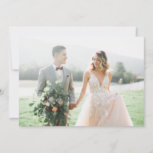 Chic Calligraphy Script Foto Wedding Dankeskarte (Rückseite)