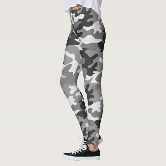 Chic Camouflage Khaki Pattern Leggings (Links)