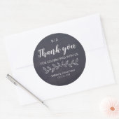 Chic Chalkboard Monogram Danke Gastgeschenk Hochze Runder Aufkleber (Umschlag)