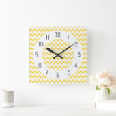 Chic Chevrons Pattern - Lemon White Quadratische Wanduhr (Zuhause)